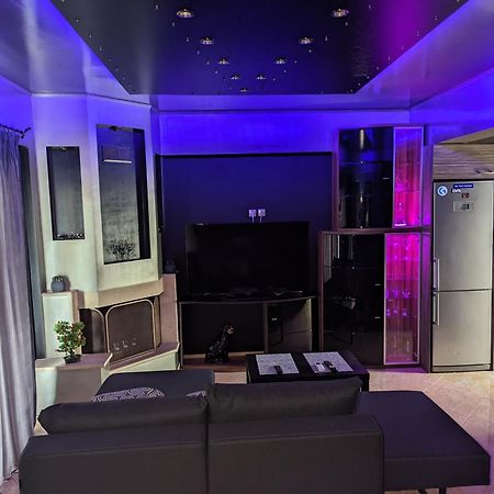 Modern Quiet Luxury Apartment Patra المظهر الخارجي الصورة